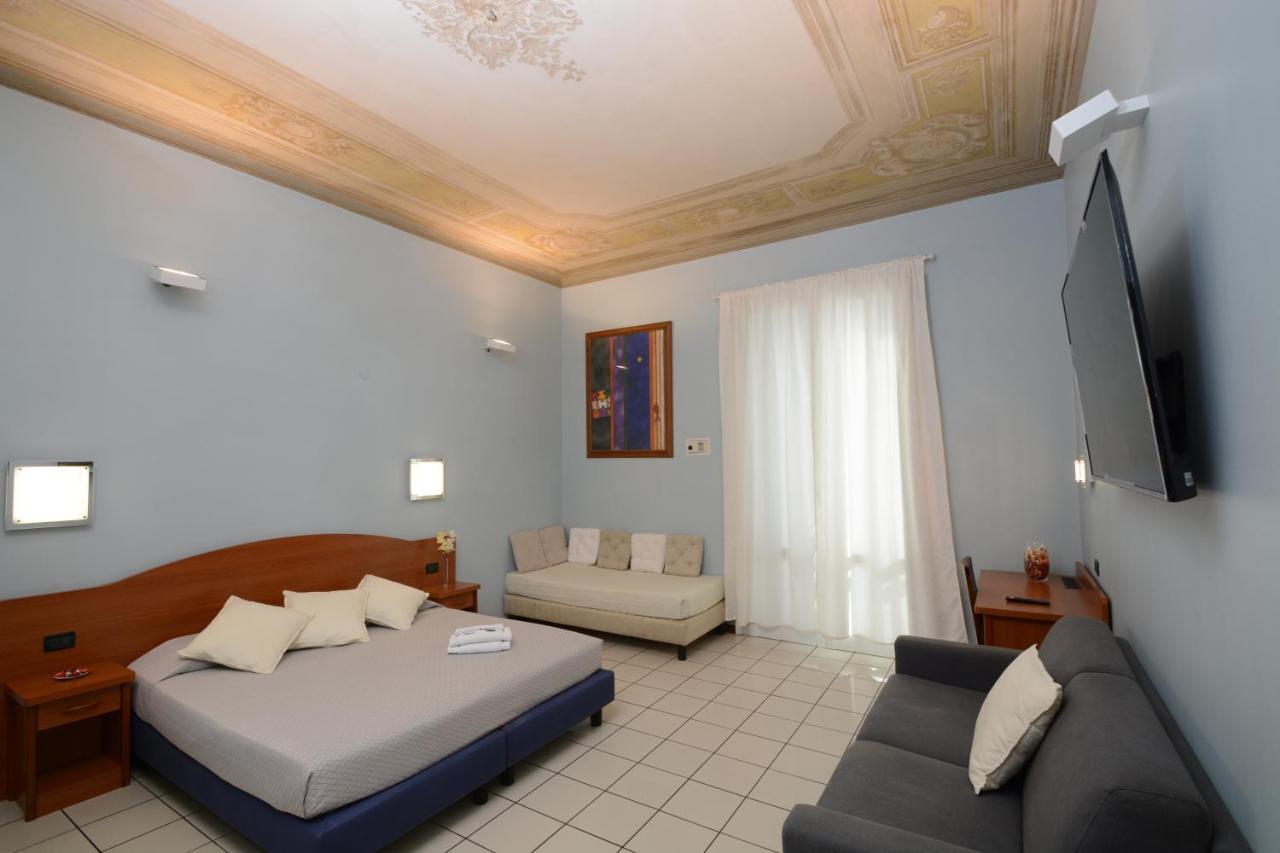 Soana City Rooms Janov Exteriér fotografie