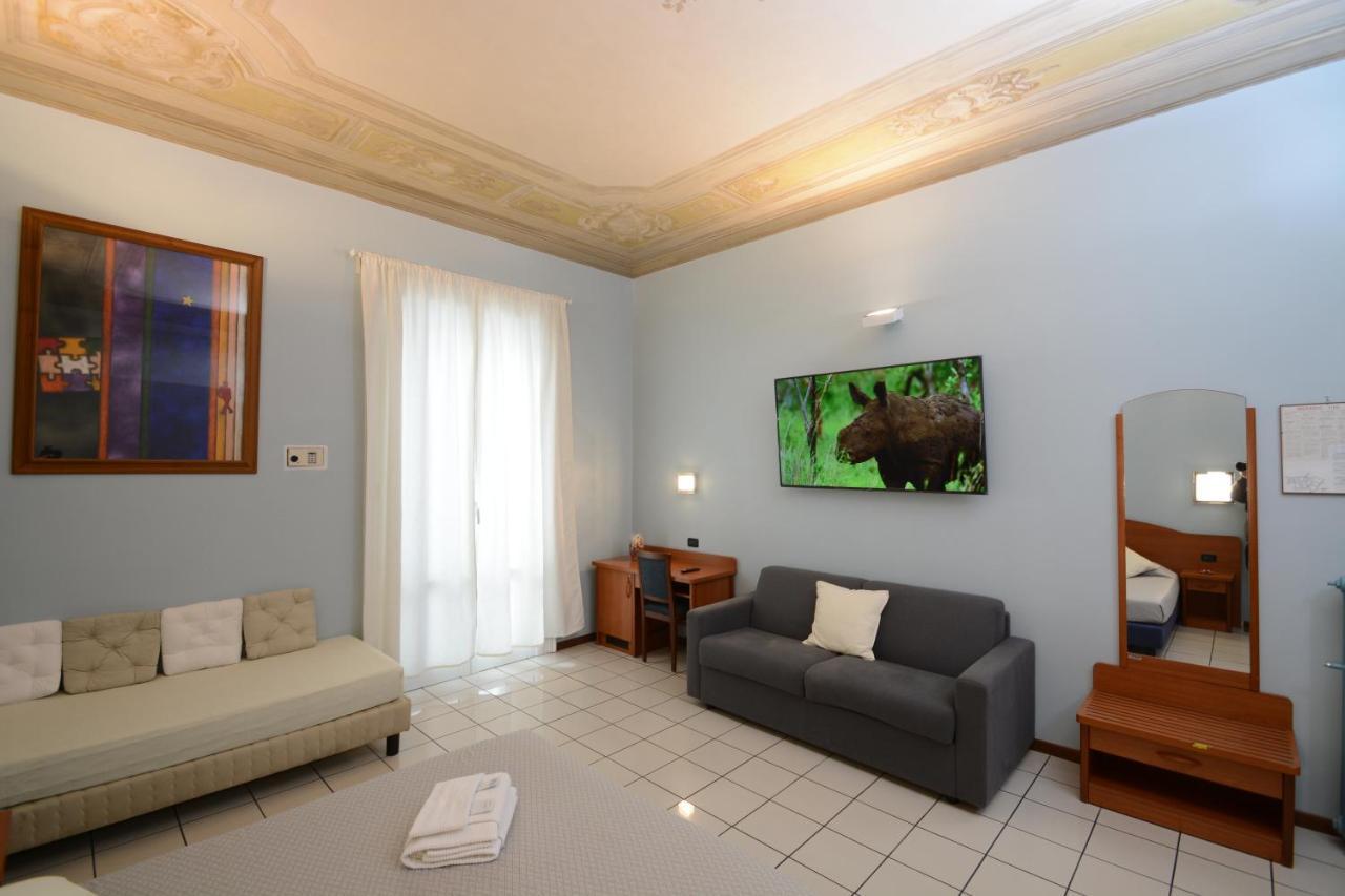 Soana City Rooms Janov Exteriér fotografie