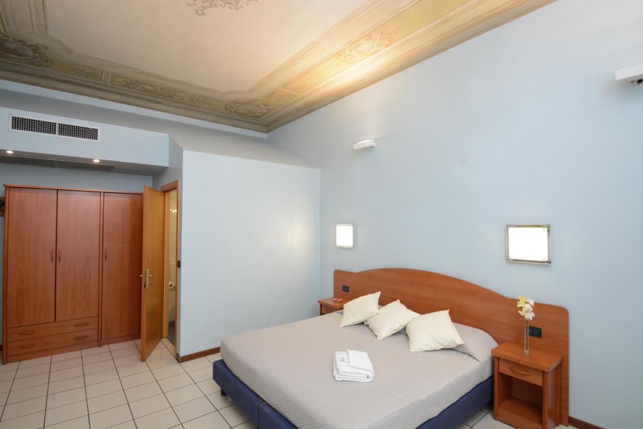Soana City Rooms Janov Exteriér fotografie
