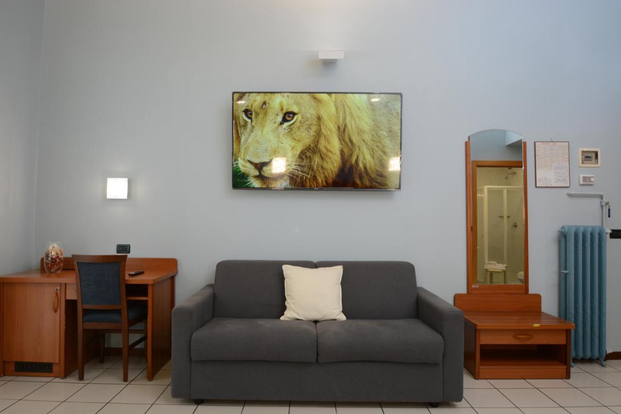 Soana City Rooms Janov Exteriér fotografie