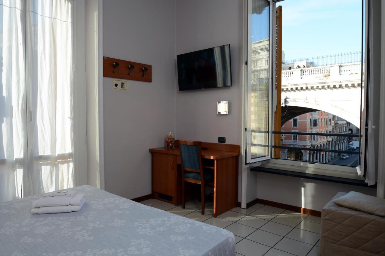 Soana City Rooms Janov Exteriér fotografie