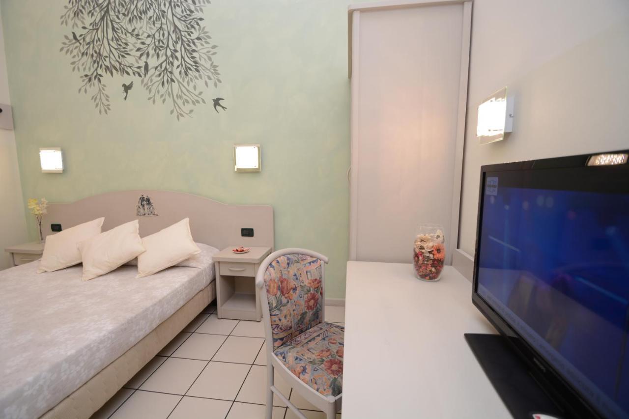 Soana City Rooms Janov Exteriér fotografie