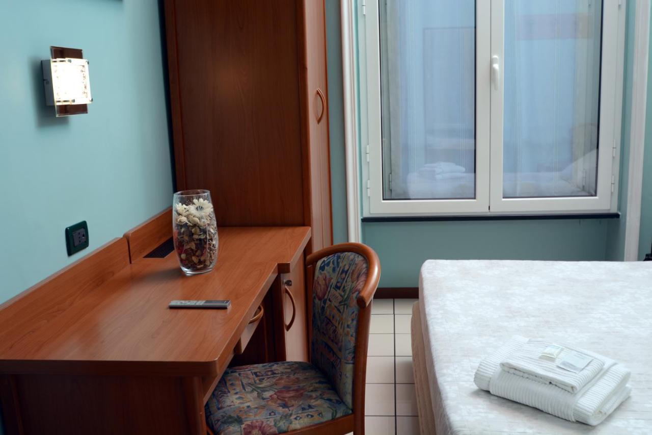 Soana City Rooms Janov Exteriér fotografie